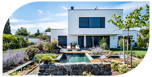 Für den Schwimmteich das perfekte Becken finden